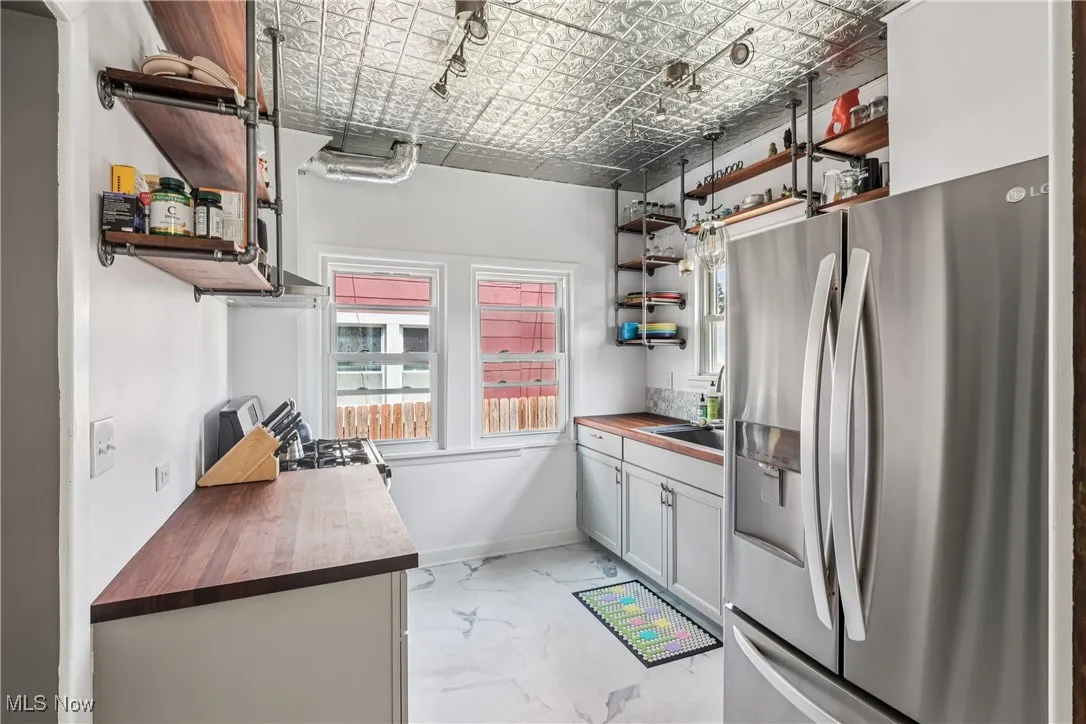 Kitchen with open shelves