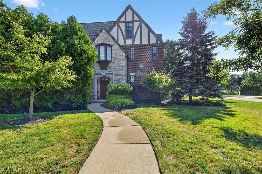 39489 Tudor Drive, Willoughby, Ohio 44094,MLS Now Listing ID
