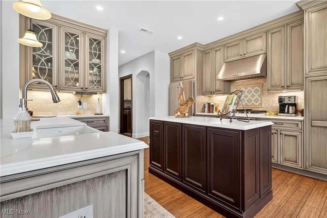 39489 Tudor Drive, Willoughby, Ohio 44094,MLS Now Listing ID