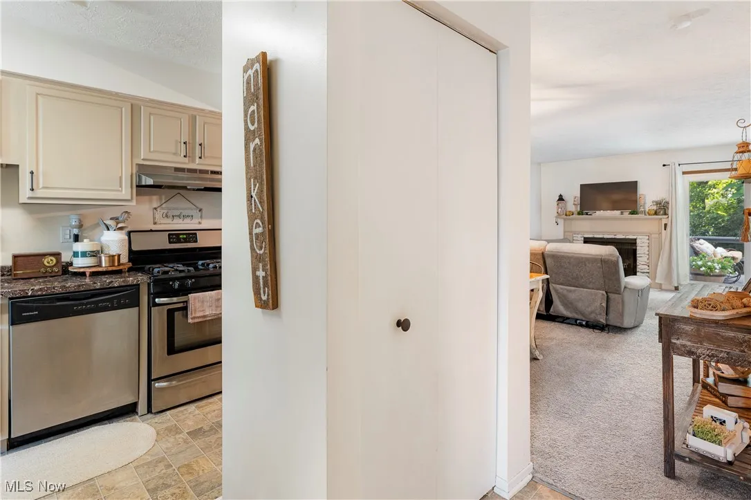 7916 Norriton Circle, North Canton, Ohio,MLS Now Listing ID