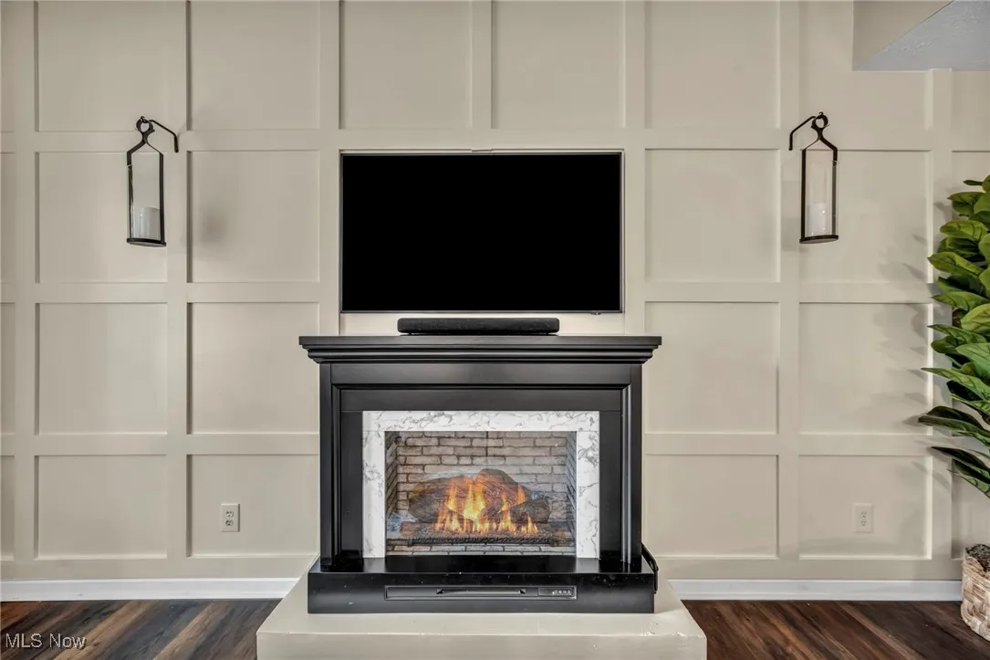 Detailed view of fireplace