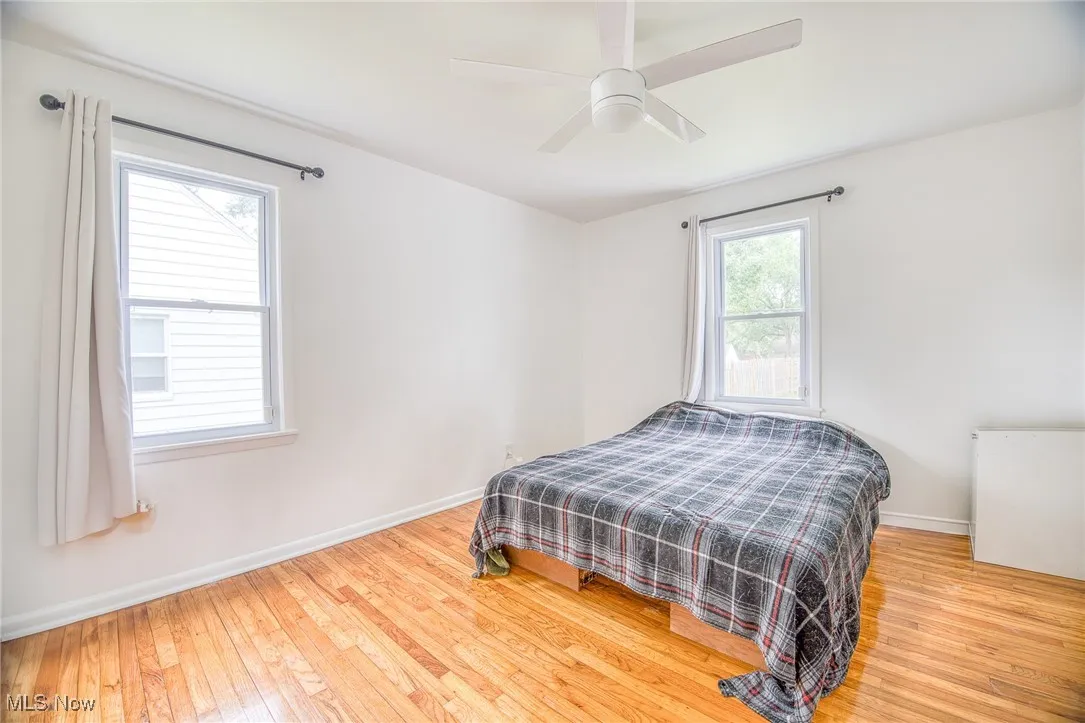 Bedroom #2 
(Main floor)
