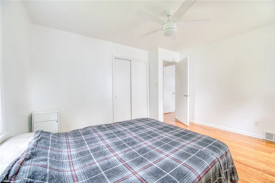 Bedroom #2
(Main floor)
