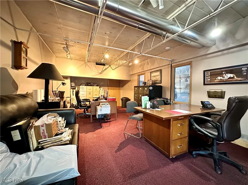 Private 2nd level office