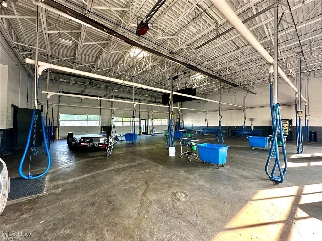 Service bay