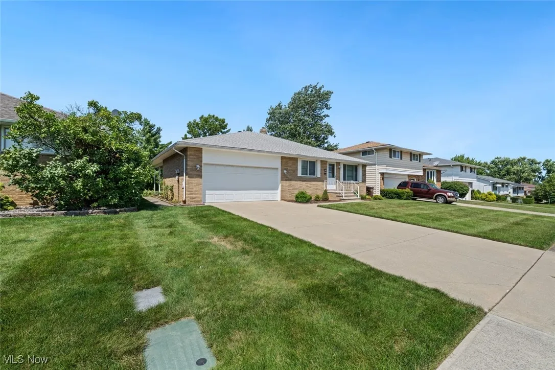 6880 Lynett Drive, Parma, Ohio,MLS Now Listing ID
