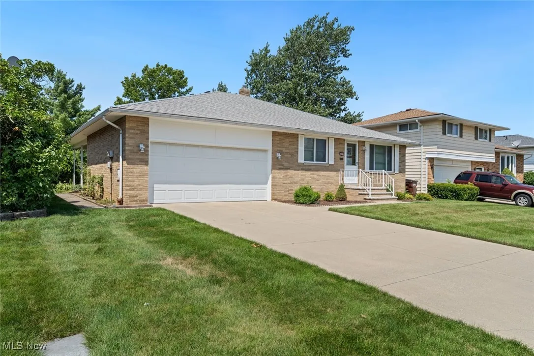 6880 Lynett Drive, Parma, Ohio,MLS Now Listing ID