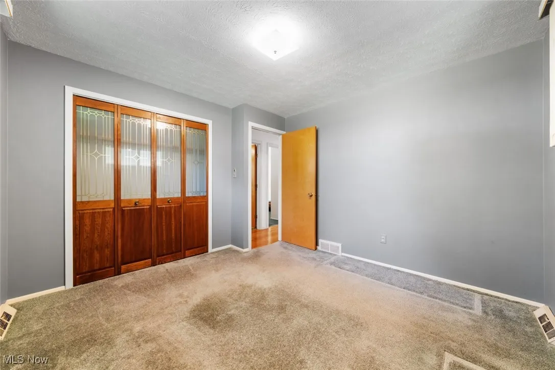 6880 Lynett Drive, Parma, Ohio,MLS Now Listing ID