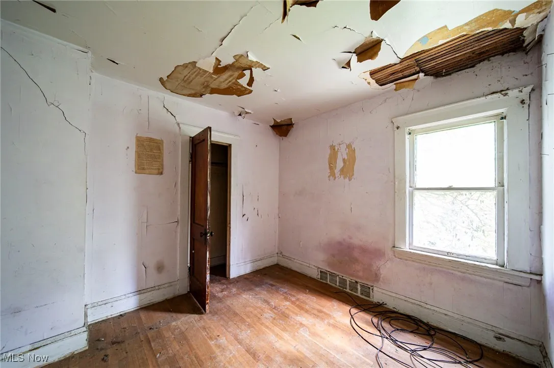 10525 Gooding Avenue, Cleveland, Ohio 44108,MLS Now Listing ID