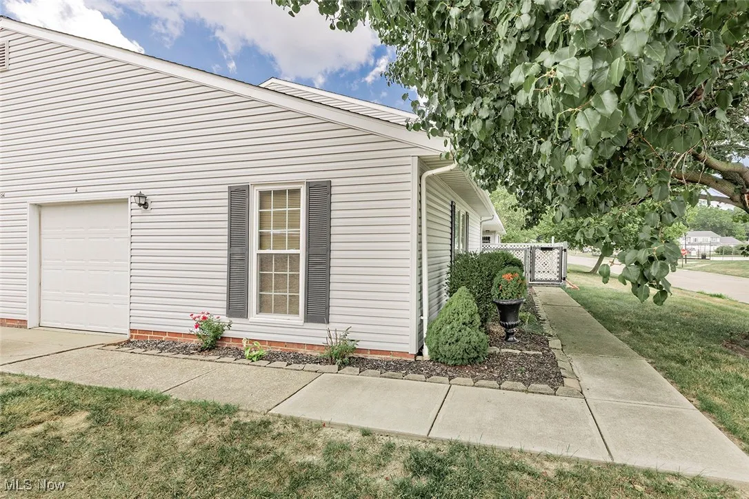 6854 Beacon Drive # 67-A, Mentor, Ohio 44060,MLS Now Listing ID