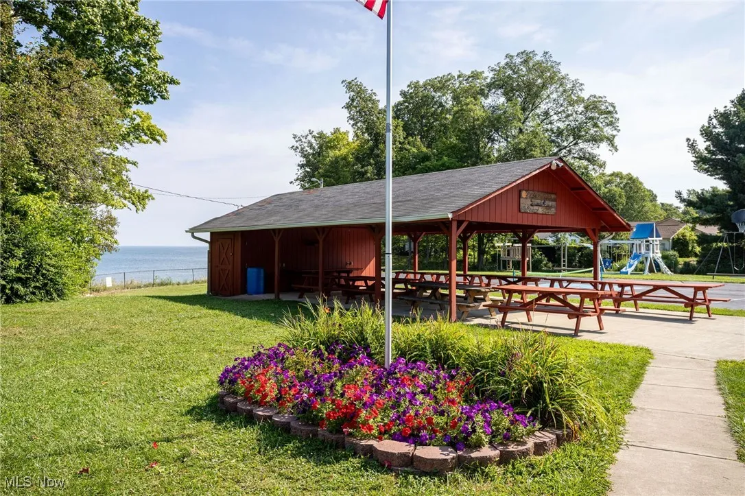 Cedarwood Beach Club, 2 minute drive, 8 minute walk.