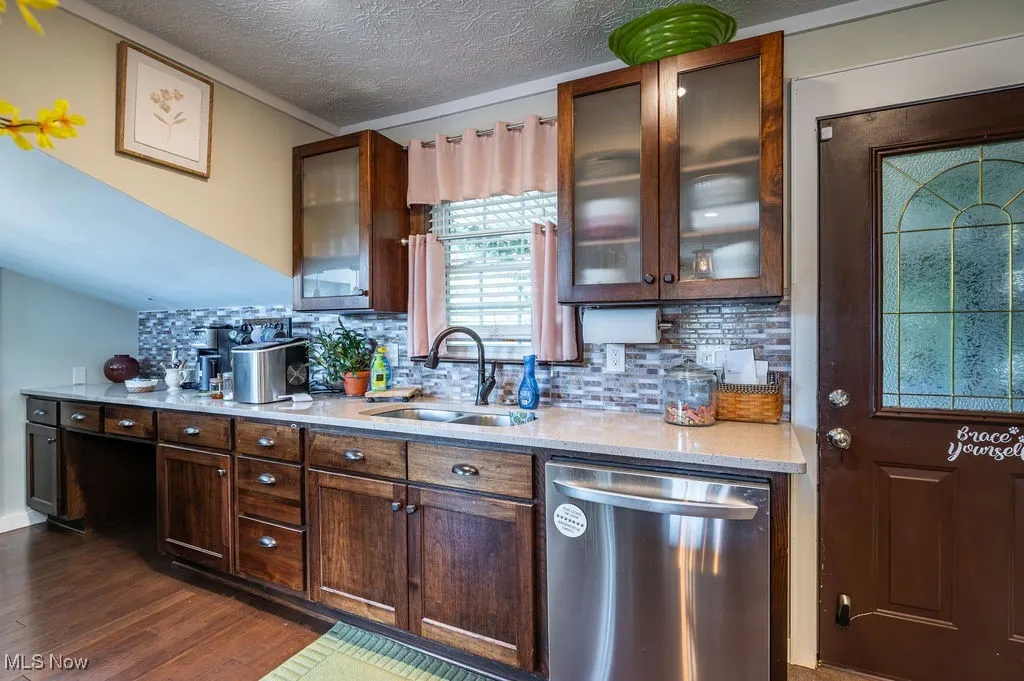 15 Oakmont Drive, Belpre, Ohio 45714,MLS Now Listing ID