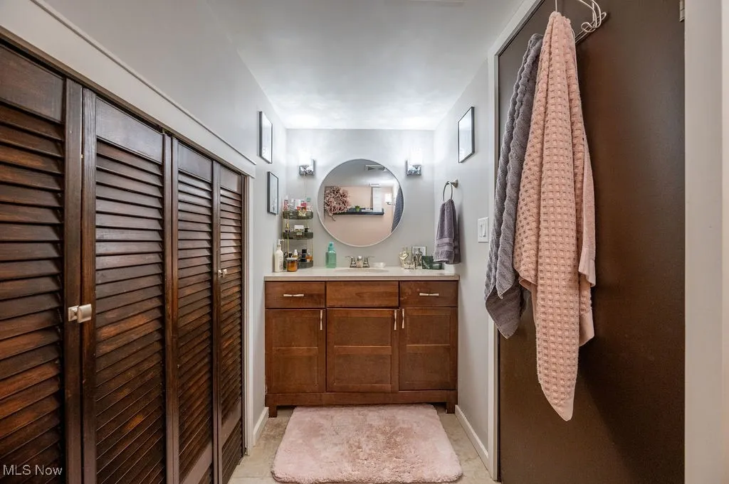 15 Oakmont Drive, Belpre, Ohio 45714,MLS Now Listing ID