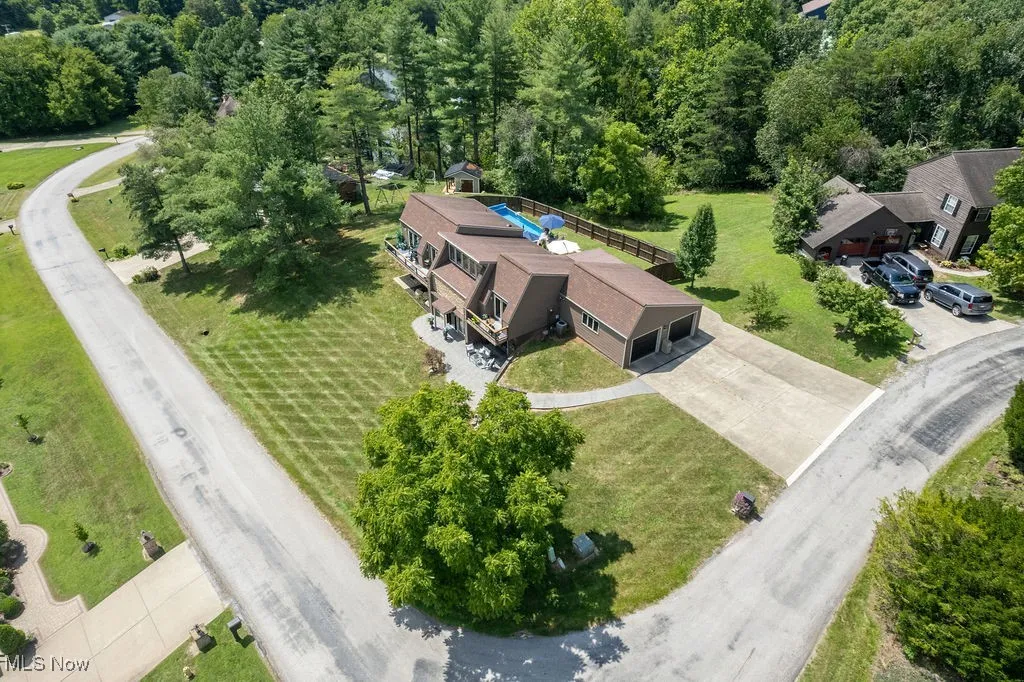 15 Oakmont Drive, Belpre, Ohio 45714,MLS Now Listing ID