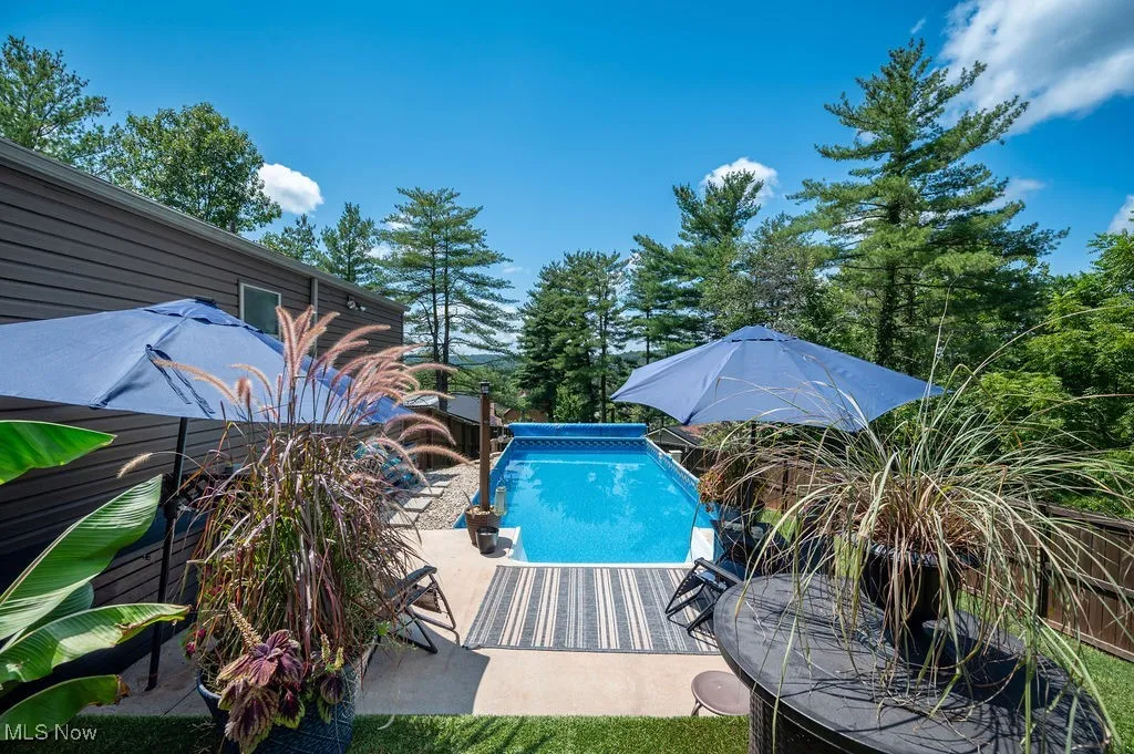 15 Oakmont Drive, Belpre, Ohio 45714,MLS Now Listing ID