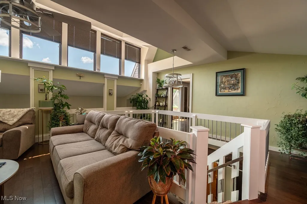 15 Oakmont Drive, Belpre, Ohio 45714,MLS Now Listing ID