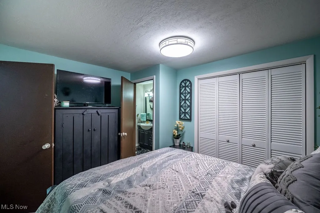 15 Oakmont Drive, Belpre, Ohio 45714,MLS Now Listing ID