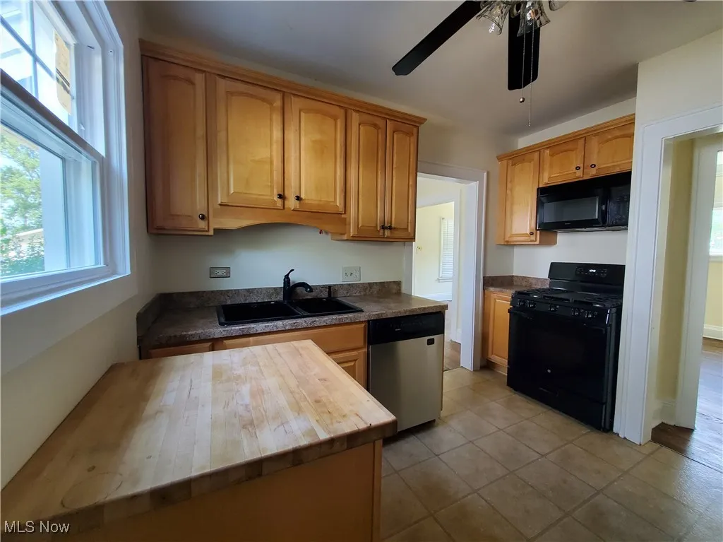 1686 Avalon Road, Cleveland, Ohio 44112,MLS Now Listing ID