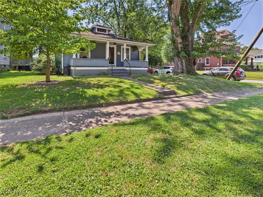 819 W 4th Street, Williamstown, West Virginia 26187,MLS Now Listing ID