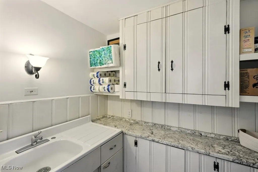 Inside mud room for more storage
