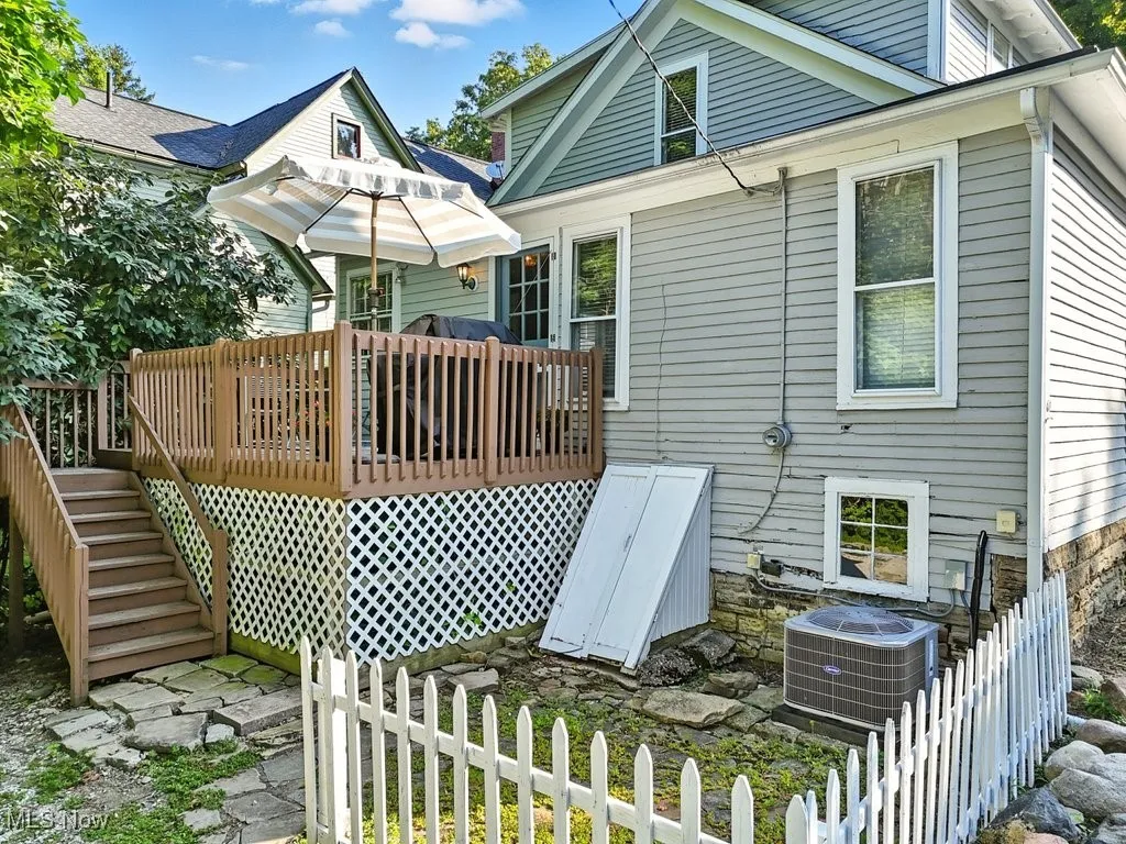 122 S Main Street, Chagrin Falls, Ohio 44022,MLS Now Listing ID