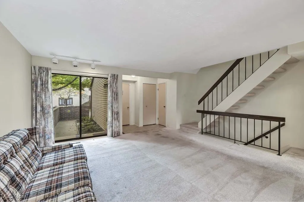 593 Dade Lane, Richmond Heights, Ohio 44143,MLS Now Listing ID