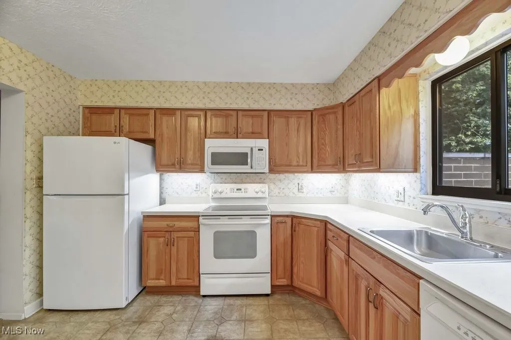 593 Dade Lane, Richmond Heights, Ohio 44143,MLS Now Listing ID