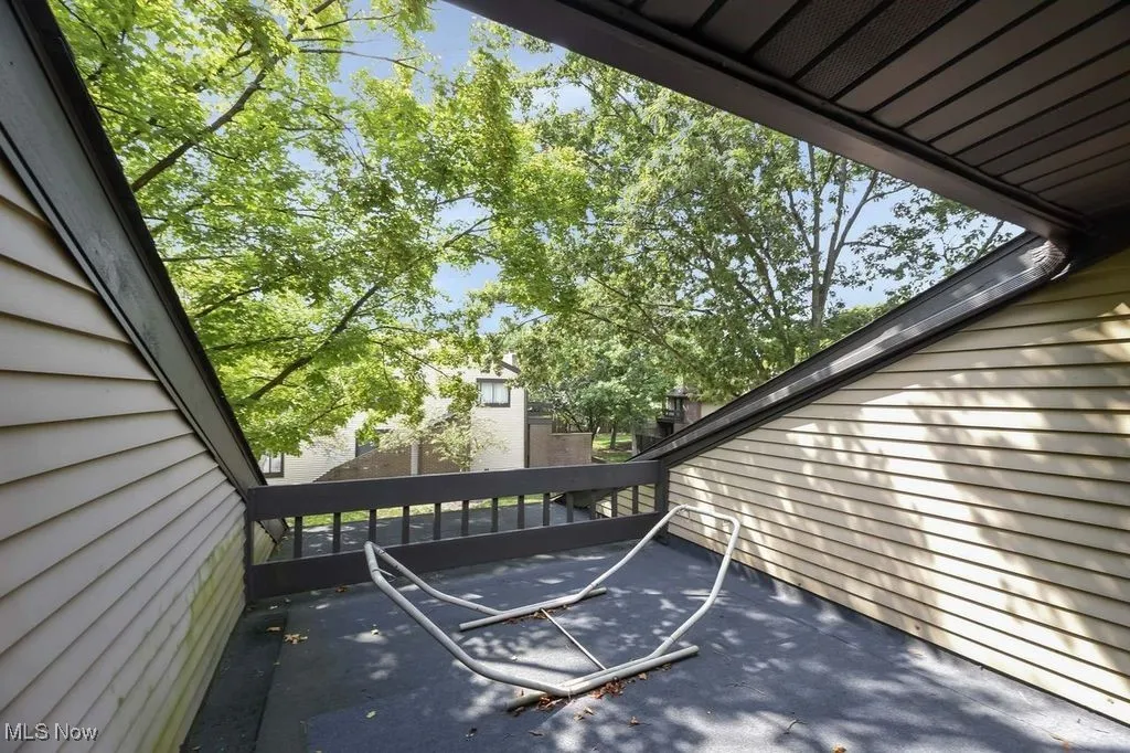 593 Dade Lane, Richmond Heights, Ohio 44143,MLS Now Listing ID