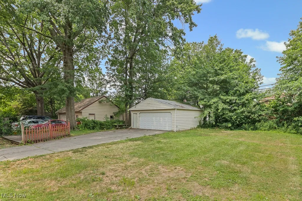 1 of 2 vacant lots attached to the home
