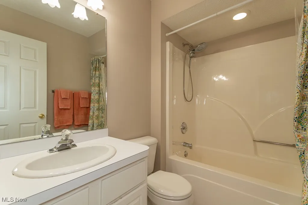 4760 S Pine Lane, Perry, Ohio 44081,MLS Now Listing ID