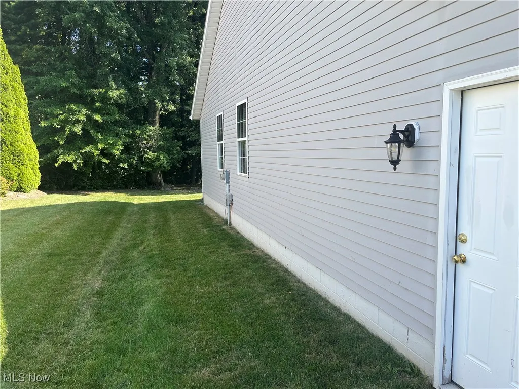 302 Bridgewater Lane, Chardon, Ohio 44024,MLS Now Listing ID