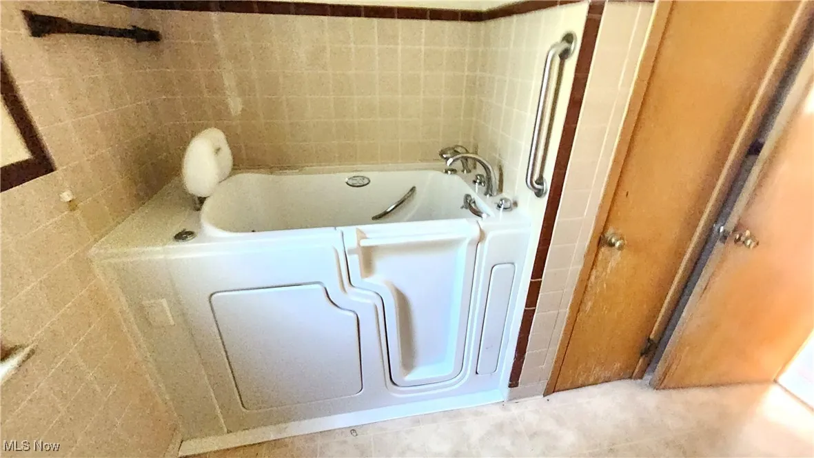 20211 Blackfoot Avenue, Euclid, Ohio 44117,MLS Now Listing ID