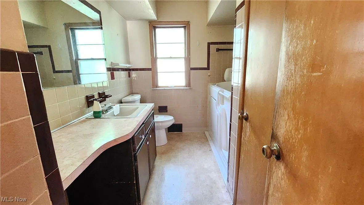 20211 Blackfoot Avenue, Euclid, Ohio 44117,MLS Now Listing ID