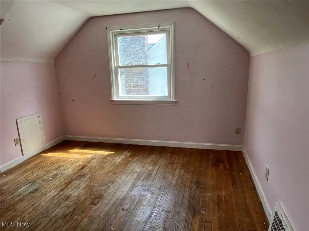 330 E 264th Street, Euclid, Ohio 44132,MLS Now Listing ID