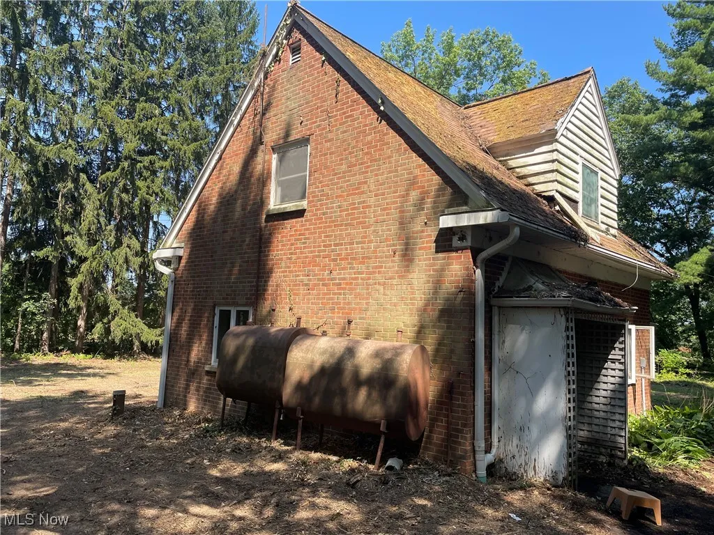 11976 Old State Road, Chardon, Ohio 44024,MLS Now Listing ID