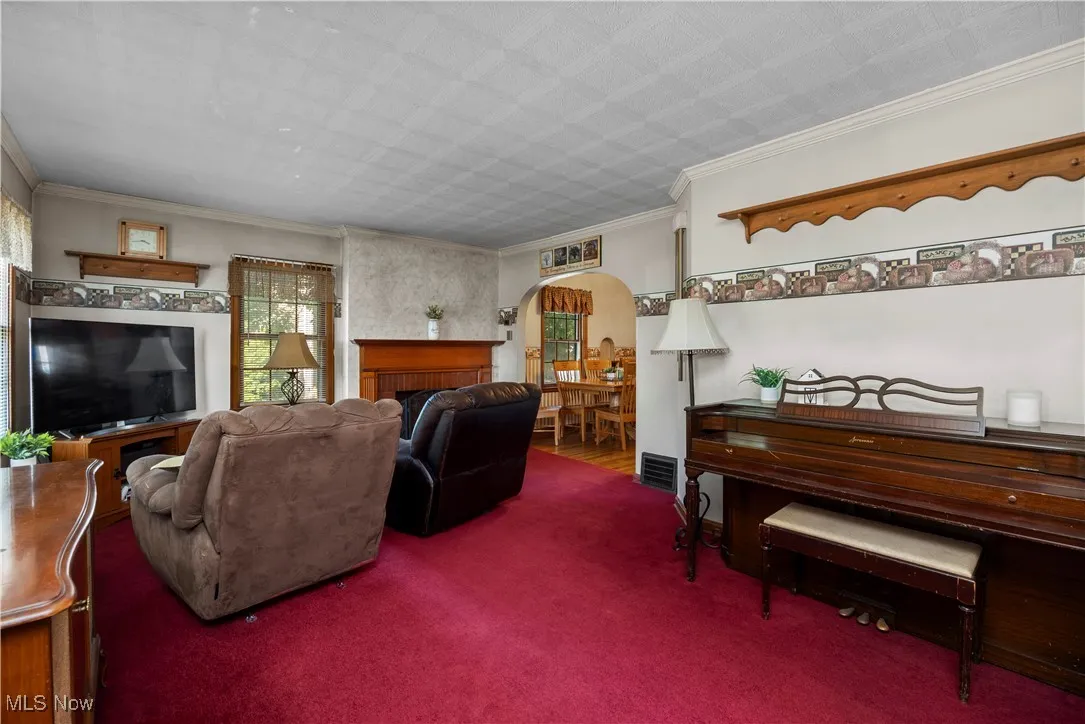 original hardwood floors under carpet!