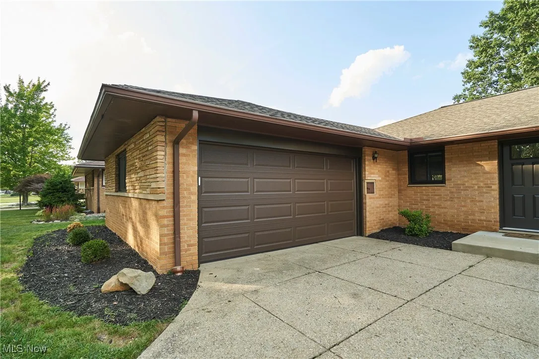 15356 Hickox Boulevard, Middleburg Heights, Ohio 44130,MLS Now Listing ID