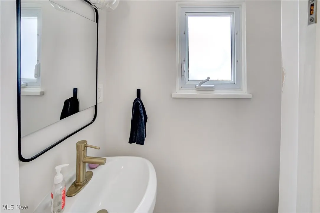 1650 Parkwood Road, Lakewood, Ohio 44107,MLS Now Listing ID