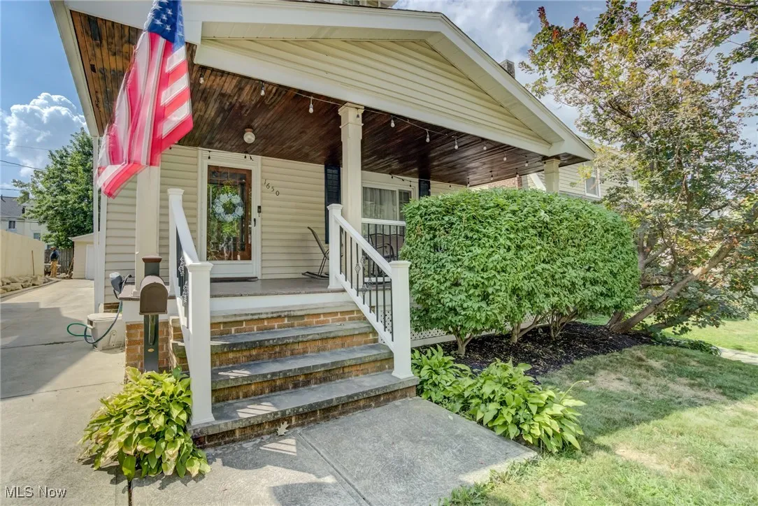 1650 Parkwood Road, Lakewood, Ohio 44107,MLS Now Listing ID