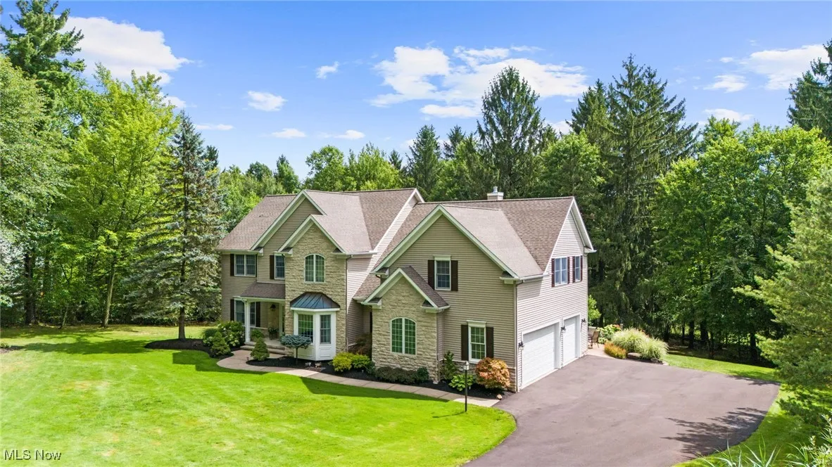 11215 Beechnut Lane, Chardon, Ohio 44024,MLS Now Listing ID