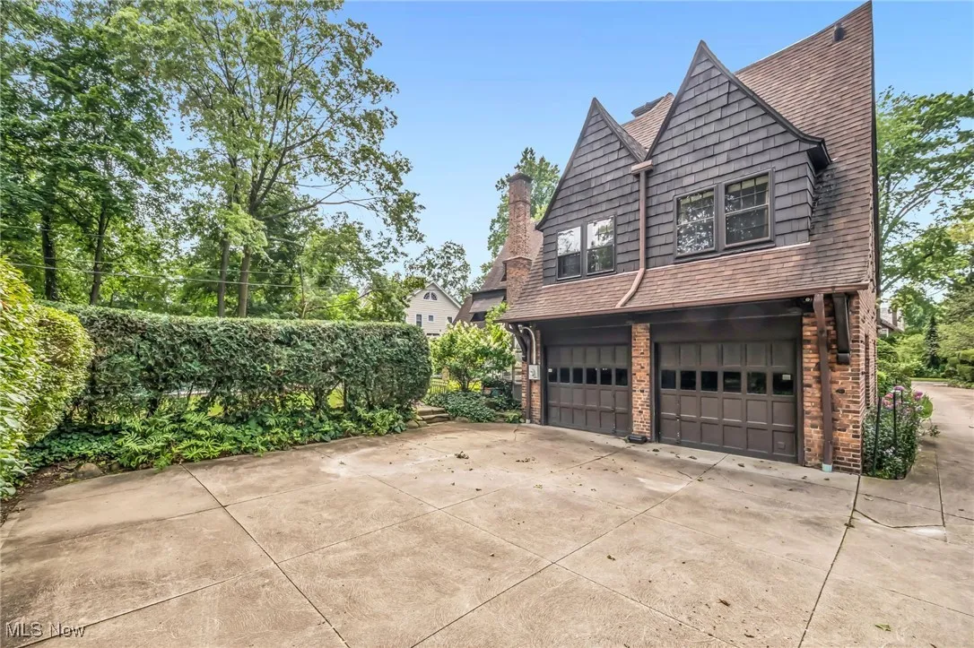 2717 Leighton Road, Shaker Heights, Ohio 44120,MLS Now Listing ID
