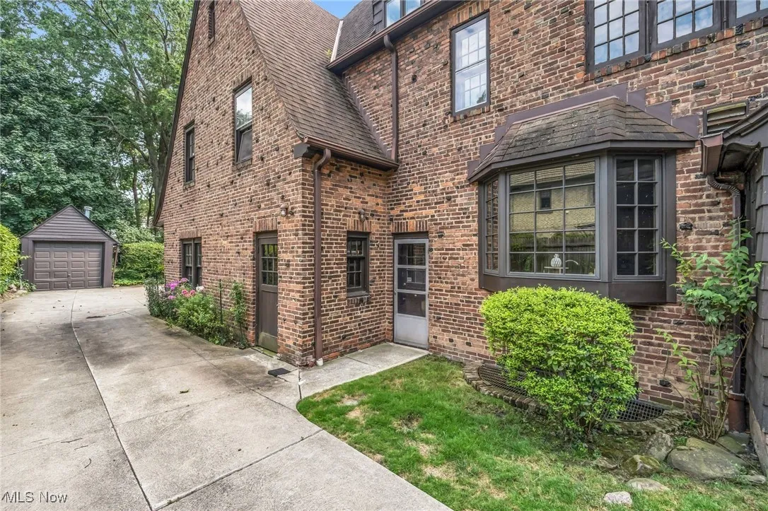 2717 Leighton Road, Shaker Heights, Ohio 44120,MLS Now Listing ID