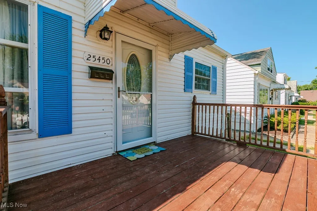 25450 Farringdon Avenue, Euclid, Ohio 44132,MLS Now Listing ID