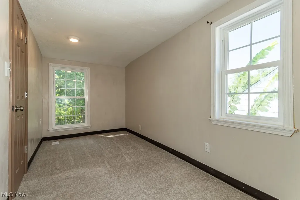 25450 Farringdon Avenue, Euclid, Ohio 44132,MLS Now Listing ID