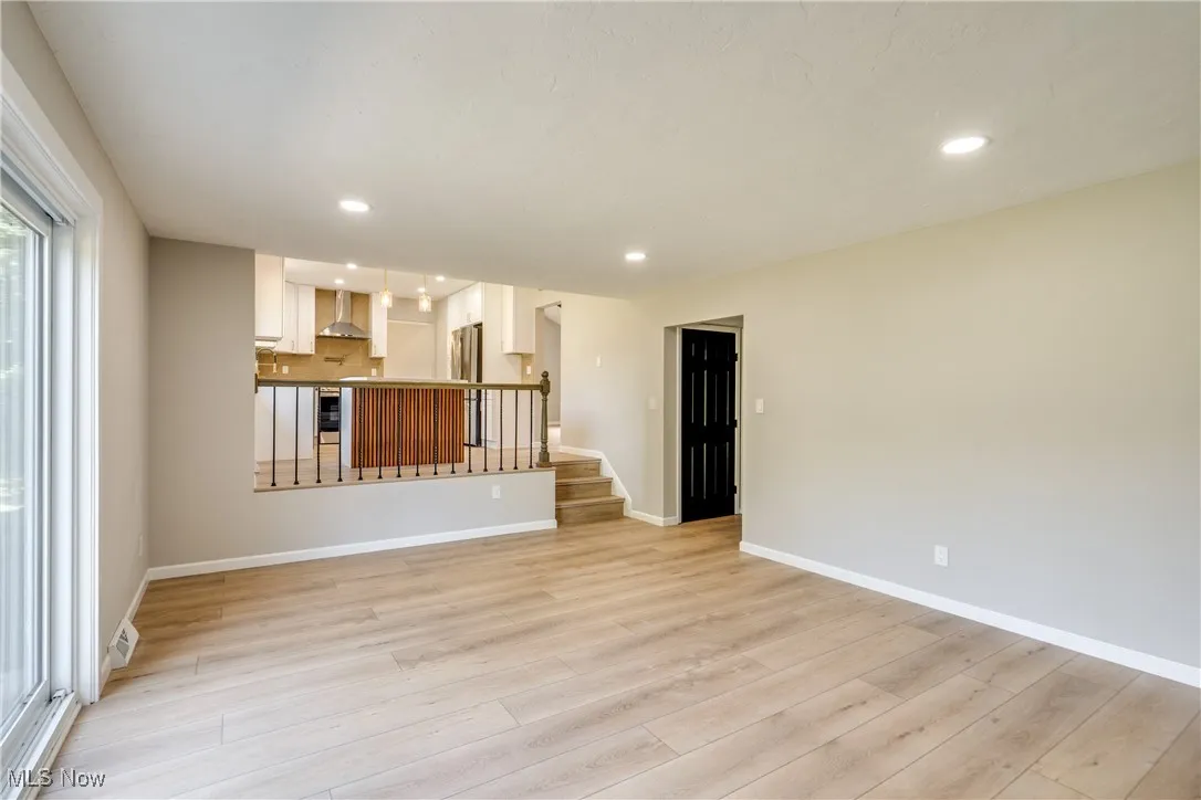 5429 Chickadee Lane, Lyndhurst, Ohio 44124,MLS Now Listing ID