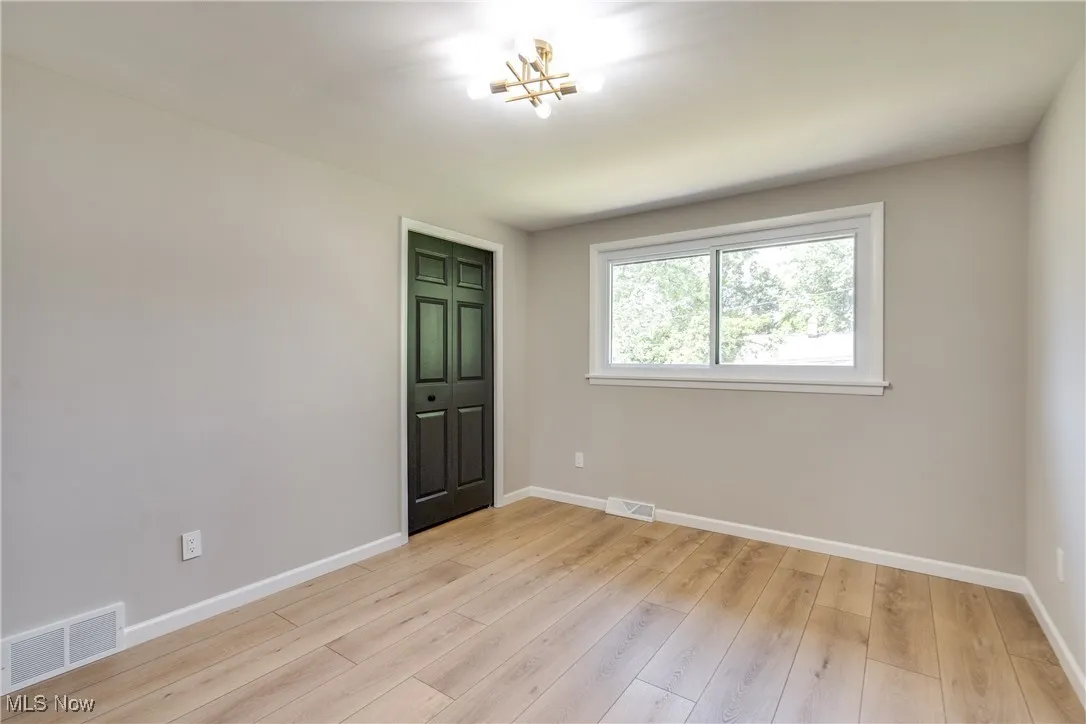 5429 Chickadee Lane, Lyndhurst, Ohio 44124,MLS Now Listing ID