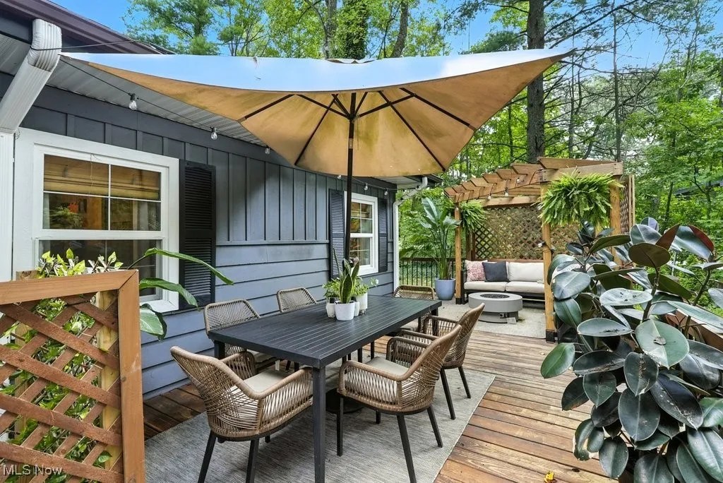 7667 Blackford Drive, Chagrin Falls, Ohio 44022,MLS Now Listing ID