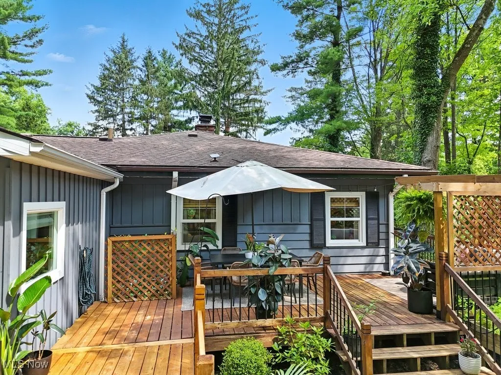 7667 Blackford Drive, Chagrin Falls, Ohio 44022,MLS Now Listing ID