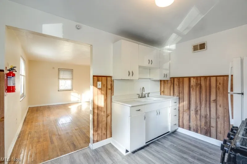 275 E 200th Street, Euclid, Ohio 44119,MLS Now Listing ID