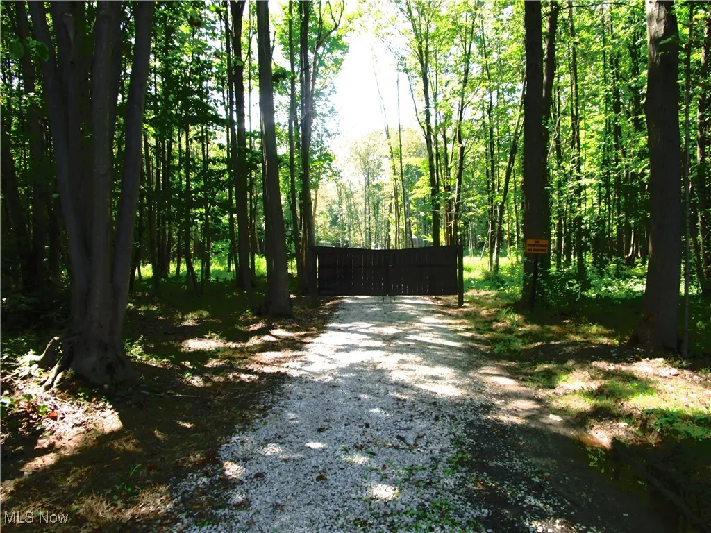 Gate